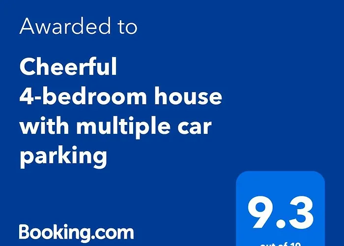Cheerful 4-Bedroom House With Multiple Car Parking